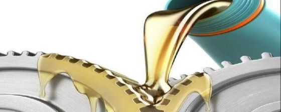 57675-44-2 Polimer İşleme Katkı Maddeleri Trimetilolpropan Trioleat TMPTO Sarımsı Sıvı